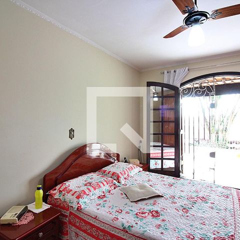 Casa à venda com 175m², 3 quartos e 2 vagasQuarto 1