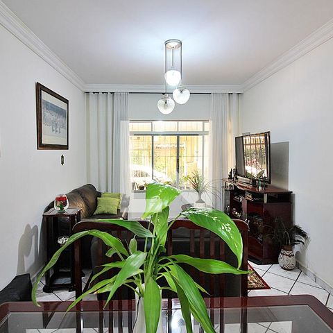 Casa à venda com 175m², 3 quartos e 2 vagasSala