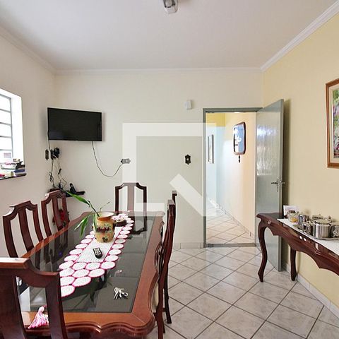 Casa à venda com 175m², 3 quartos e 2 vagasCopa