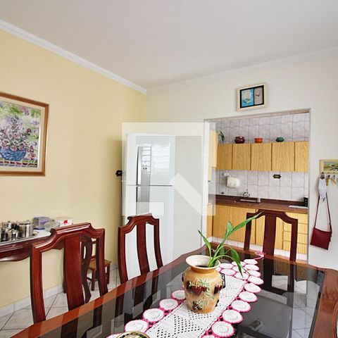 Casa à venda com 175m², 3 quartos e 2 vagasCopa
