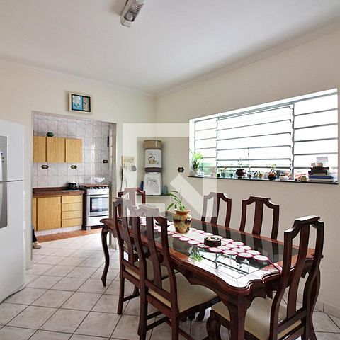 Casa à venda com 175m², 3 quartos e 2 vagasCopa