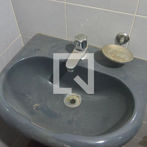 Casa à venda com 239m², 6 quartos e 2 vagasCasa 3 - Banheiro