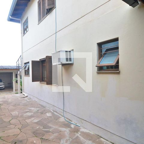 Casa à venda com 239m², 6 quartos e 2 vagasPátio