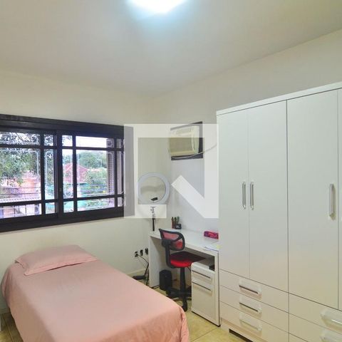 Casa à venda com 239m², 6 quartos e 2 vagasCasa 2 - Quarto 2