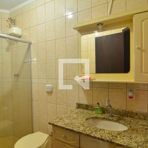 Casa à venda com 239m², 6 quartos e 2 vagasCasa 1 - Banheiro Social