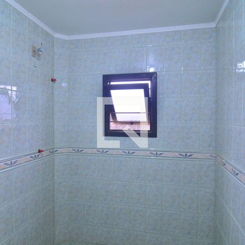 Casa à venda com 239m², 6 quartos e 2 vagasCasa 2 - Banheiro Suíte