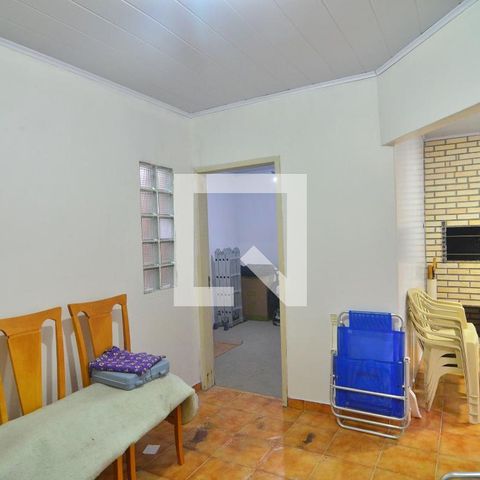 Casa à venda com 239m², 6 quartos e 2 vagasCasa 3 - Sala