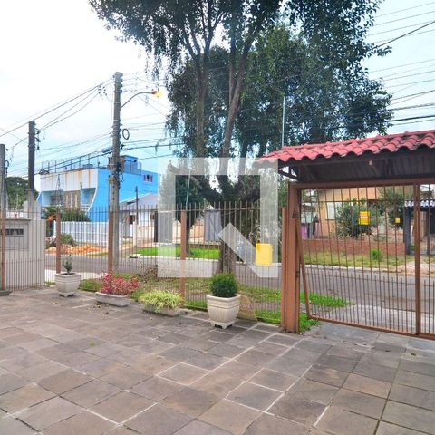 Casa à venda com 239m², 6 quartos e 2 vagasPátio