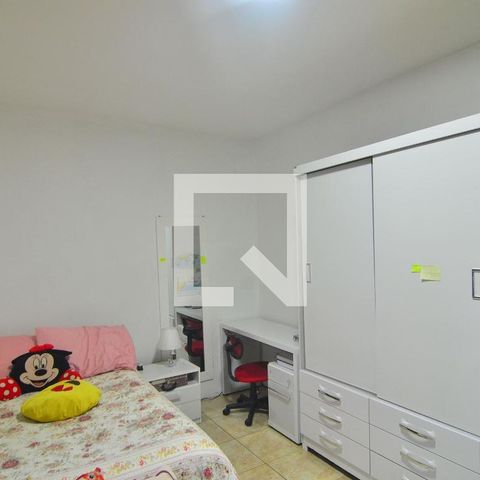 Casa à venda com 239m², 6 quartos e 2 vagasCasa 2 - Suíte