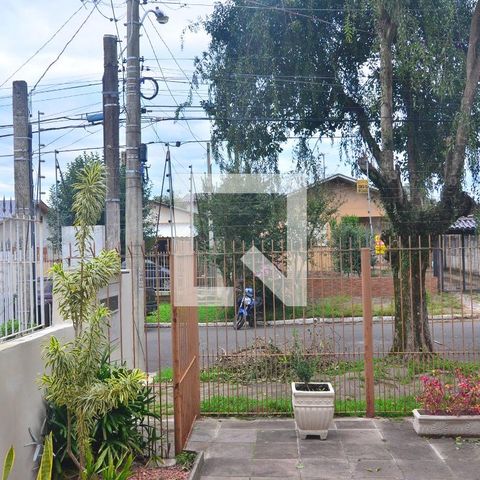 Casa à venda com 239m², 6 quartos e 2 vagasVista Sala