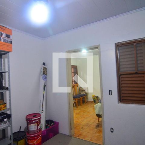 Casa à venda com 239m², 6 quartos e 2 vagasCasa 3 - Quarto