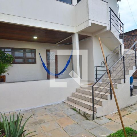 Casa à venda com 239m², 6 quartos e 2 vagasPátio