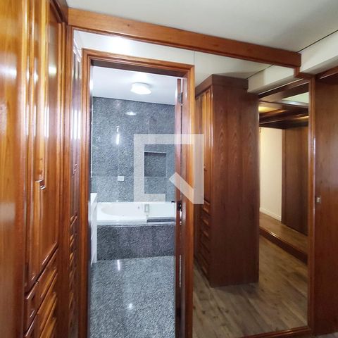 Apartamento à venda com 540m², 4 quartos e 4 vagasCloset Quarto 3 - Suíte