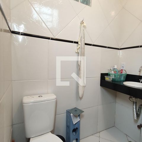 Casa à venda com 154m², 3 quartos e 3 vagasBanheiro da Suíte 2