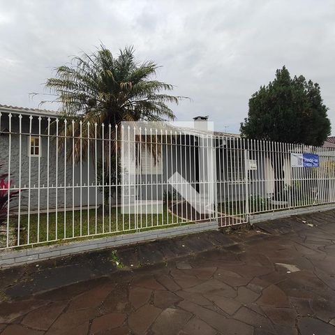 Casa à venda com 154m², 3 quartos e 3 vagasFachada
