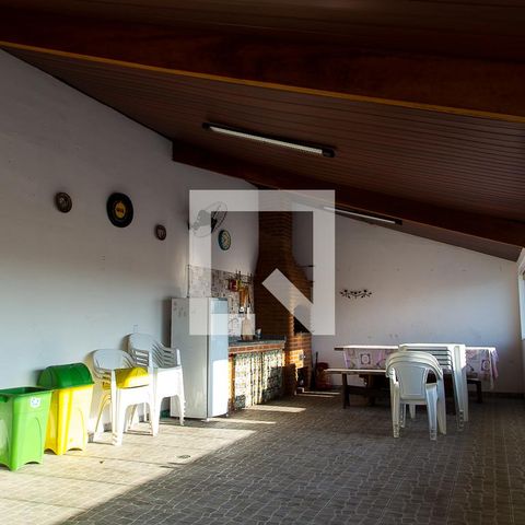 Casa à venda com 237m², 4 quartos e 4 vagasChurrasqueira