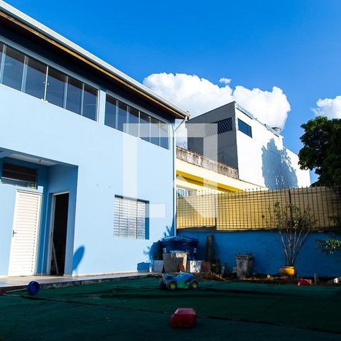 Casa à venda com 237m², 4 quartos e 4 vagasQuintal