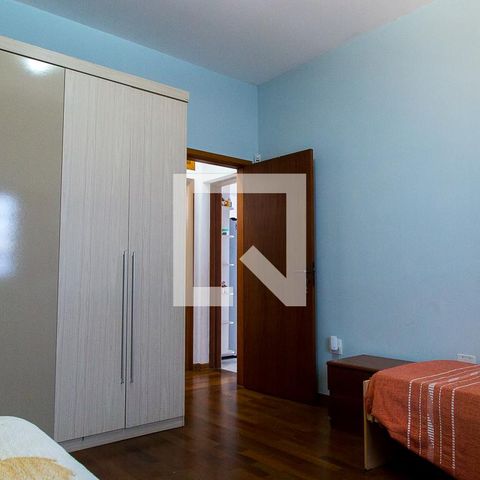 Casa à venda com 237m², 4 quartos e 4 vagasQuarto 2