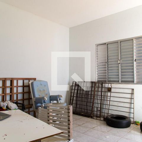 Casa à venda com 237m², 4 quartos e 4 vagasQuarto de Serviço