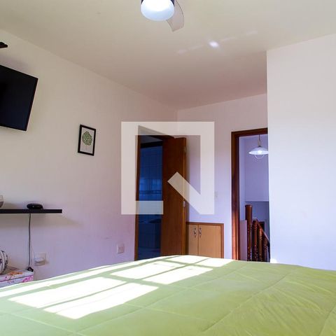 Casa à venda com 237m², 4 quartos e 4 vagasSuíte