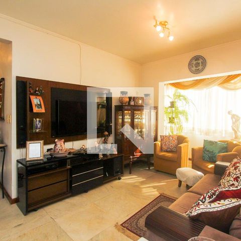 Apartamento à venda com 208m², 4 quartos e 2 vagasSala