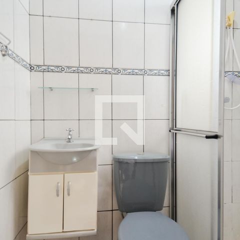 Casa à venda com 164m², 3 quartos e 3 vagasBanheiro da Suíte 2