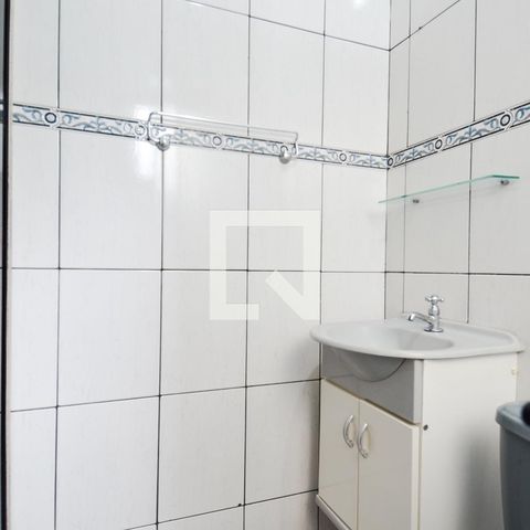 Casa à venda com 164m², 3 quartos e 3 vagasBanheiro da Suíte 2