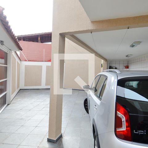 Casa à venda com 164m², 3 quartos e 3 vagasÁrea de Serviço e Garagem