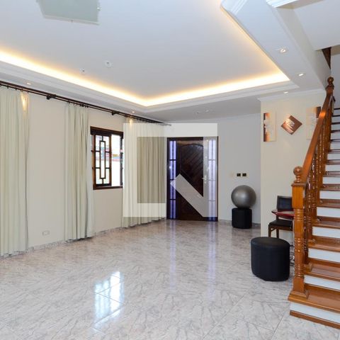 Casa à venda com 164m², 3 quartos e 3 vagasSala de Estar