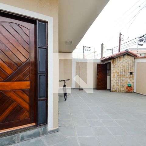 Casa à venda com 164m², 3 quartos e 3 vagasEntrada Social