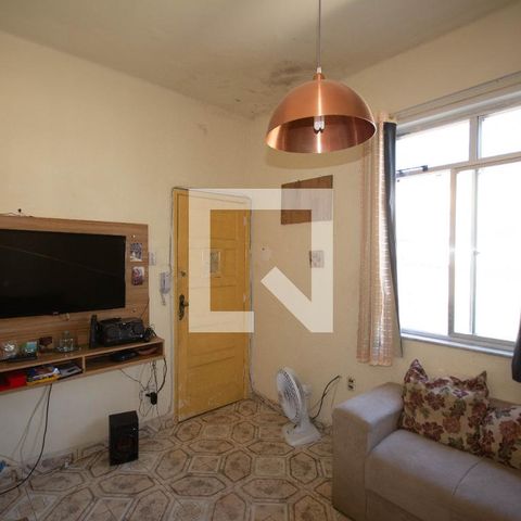 Casa à venda com 100m², 1 quarto e 2 vagasSala