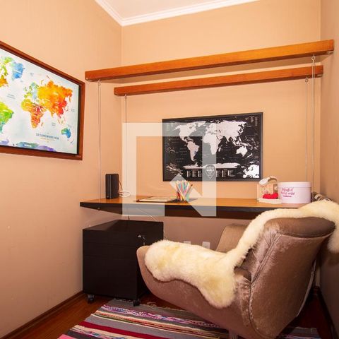 Casa para alugar com 182m², 3 quartos e 2 vagasEscritório