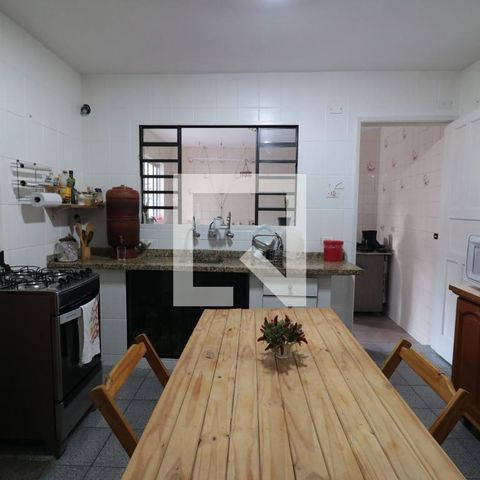 Casa à venda com 350m², 3 quartos e 2 vagasCozinha