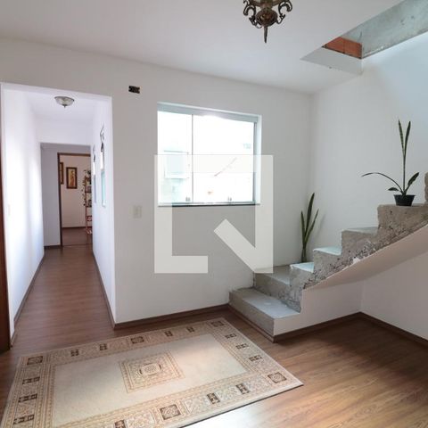 Casa à venda com 350m², 3 quartos e 2 vagasSala 2