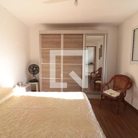 Casa à venda com 350m², 3 quartos e 2 vagasSuíte