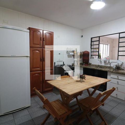 Casa à venda com 350m², 3 quartos e 2 vagasCozinha