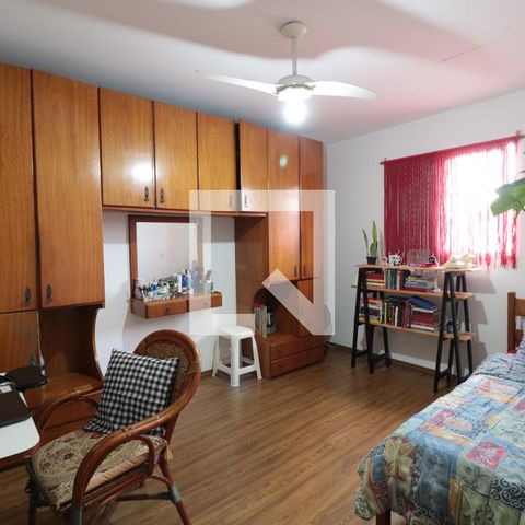 Casa à venda com 350m², 3 quartos e 2 vagasQuarto 2