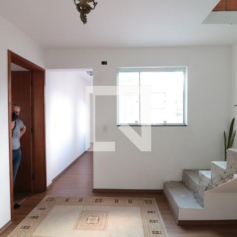 Casa à venda com 350m², 3 quartos e 2 vagasSala 2