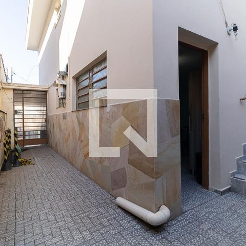 Casa à venda com 148m², 2 quartos e 2 vagasCorredor Lateral