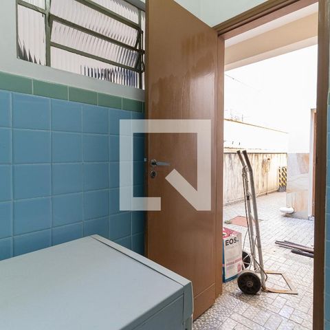 Casa à venda com 148m², 2 quartos e 2 vagasBanheiro de Serviço