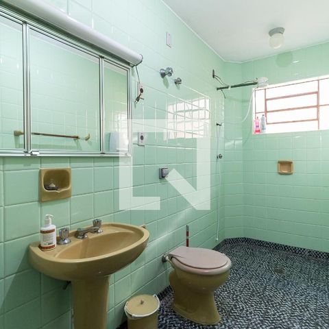 Casa à venda com 148m², 2 quartos e 2 vagasBanheiro Social 2