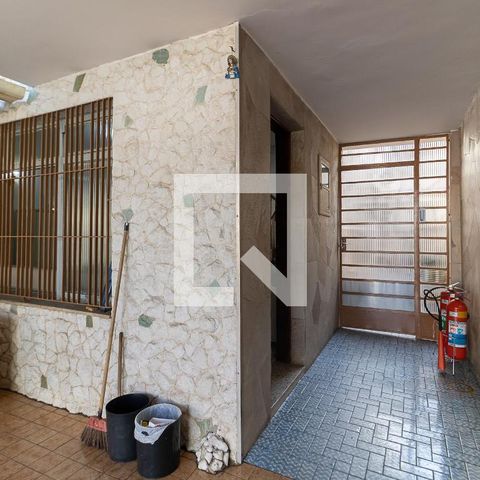 Casa à venda com 148m², 2 quartos e 2 vagasEntrada