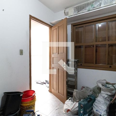 Casa à venda com 148m², 2 quartos e 2 vagasQuarto de Serviço