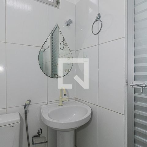 Casa para alugar com 60m², 2 quartos e sem vagaBanheiro