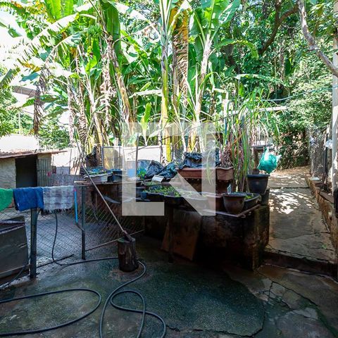 Casa à venda com 360m², 3 quartos e 2 vagasQuintal