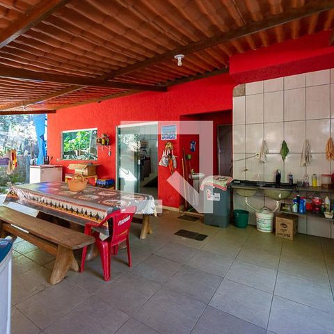 Casa à venda com 360m², 3 quartos e 2 vagasVaranda
