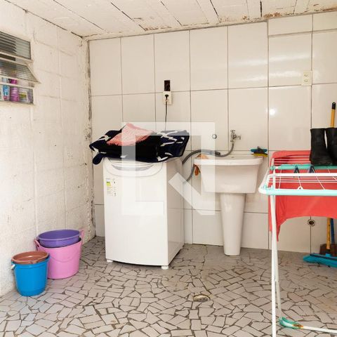 Casa à venda com 145m², 3 quartos e 2 vagasÁrea de Serviço