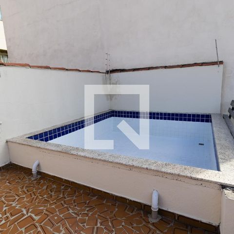 Casa à venda com 145m², 3 quartos e 2 vagasPiscina