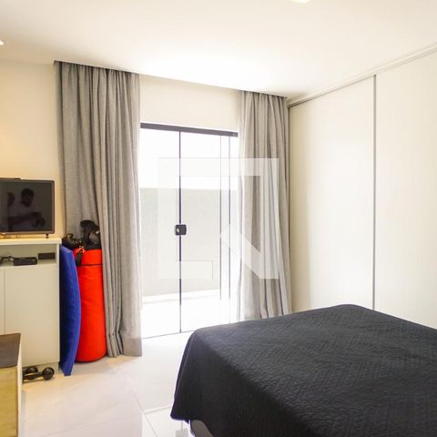 Casa de condomínio à venda com 400m², 4 quartos e 4 vagasSuíte 3