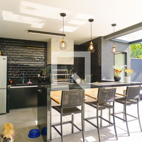 Casa de condomínio à venda com 400m², 4 quartos e 4 vagasVaranda Gourmet